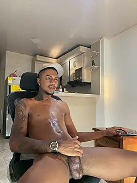 YeremiBrowm webcam
