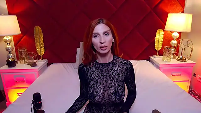 MinnieDrew live webcam show