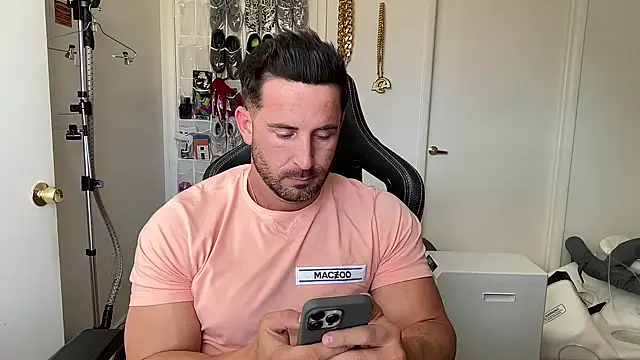brettmycles28 live webcam show