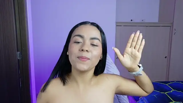 manuela99x live cam on StripChat