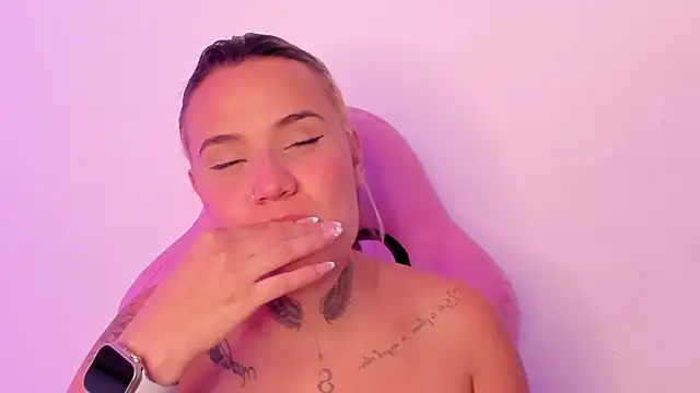 Susan-Sweet-7 webcam