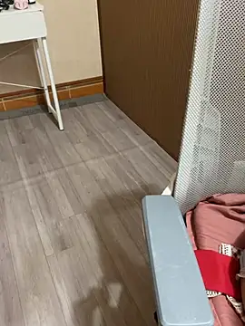 Mina048 webcam
