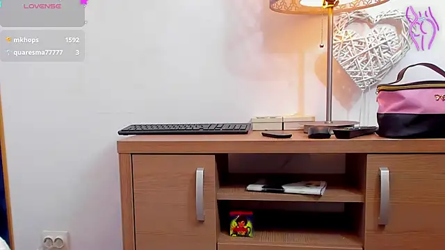 tenny_shy webcam