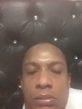 elpeluchenegroxxx3 webcam
