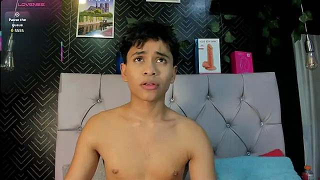 Ethan_Westt webcam