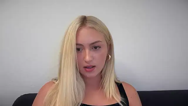 Kitty_Swetty webcam