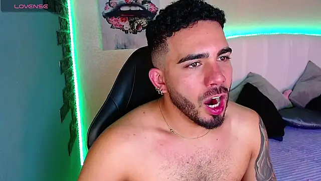 adamhairy webcam