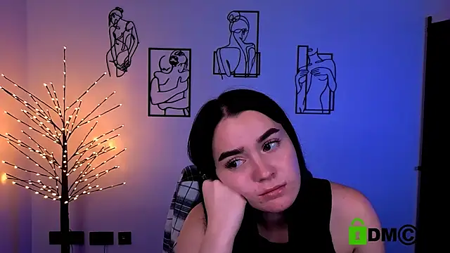 monica_xcx webcam