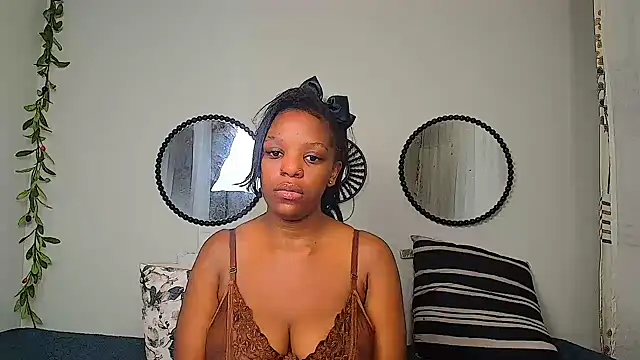 FreakyNubian webcam