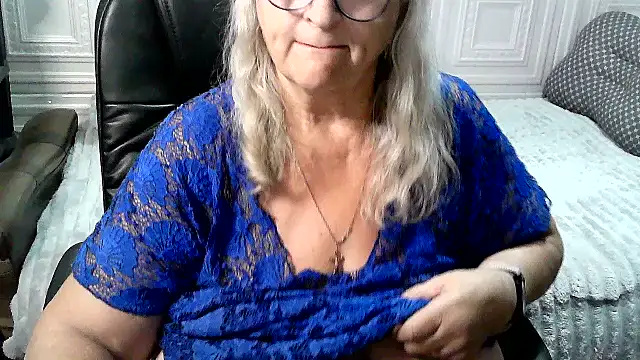 LolkaAlyss webcam