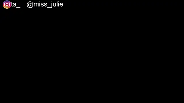 Julieta_Russell webcam