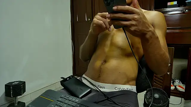 Jhon_wich live cam on StripChat