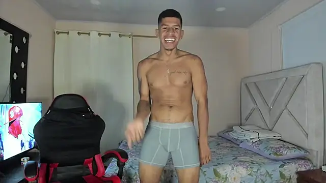 Toptony22 webcam