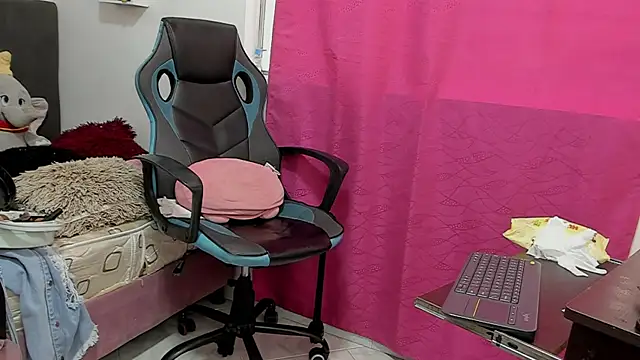 Hanna_long webcam
