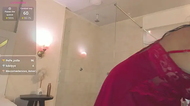 Sky_Collins_ webcam