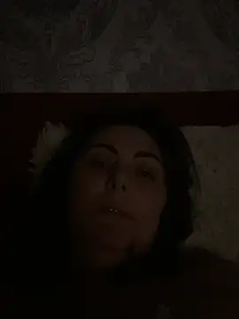 emma_roqueen (F milf) - Faithful slave return to his QUEEN :king