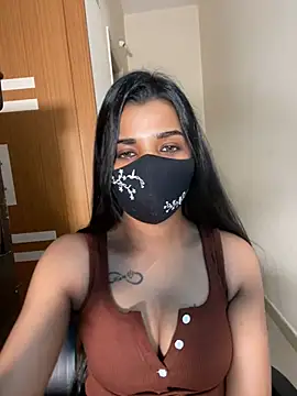its_ur_flora live cam on StripChat