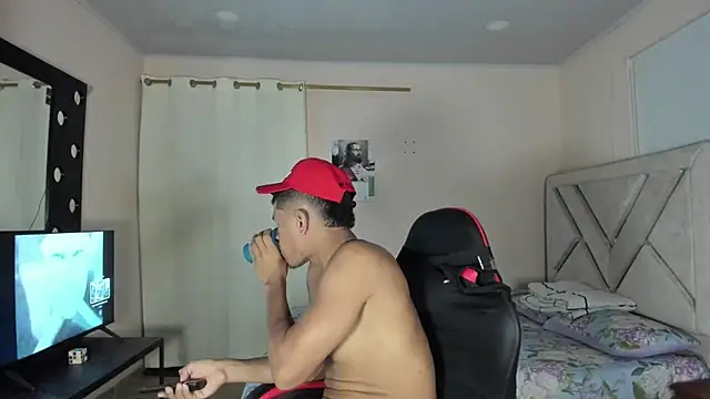 Toptony22 webcam