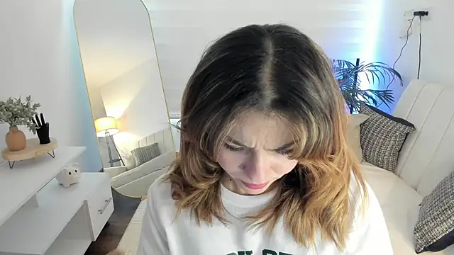 Ori_valentina webcam