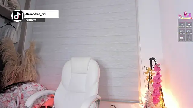 alexandra_ra (F young) - sensual and naked dance