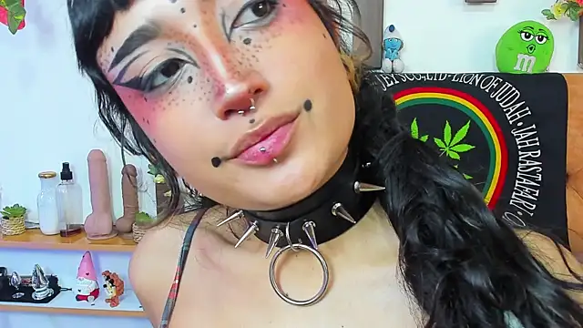 MeowMota_ live cam on StripChat