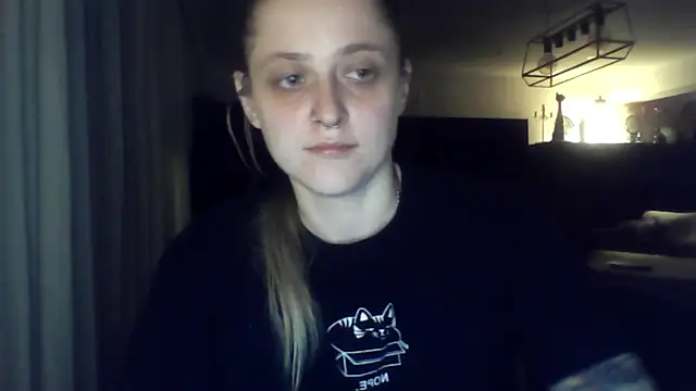 LeaWetGirl webcam