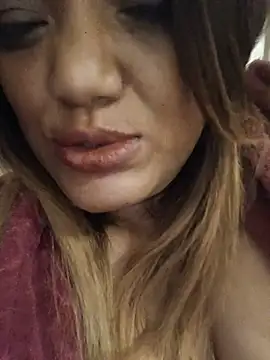 Indianpleasure300 live cam on StripChat