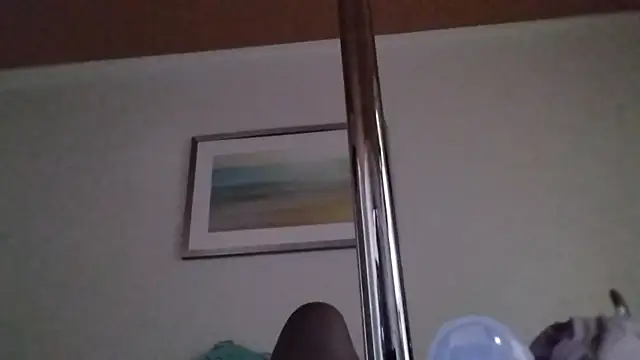 UrFavToJerkTo webcam