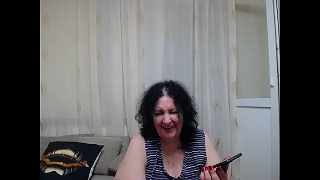 maturekorine webcam