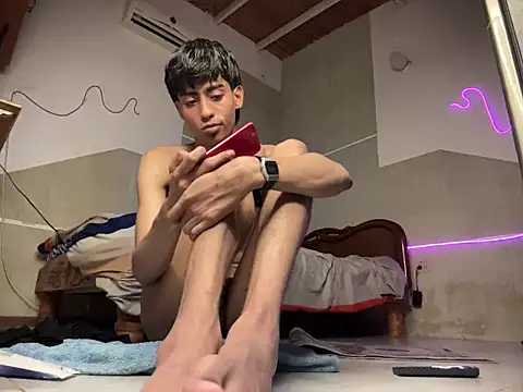 Mauuu18 webcam