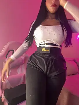 MadeleineSanez webcam
