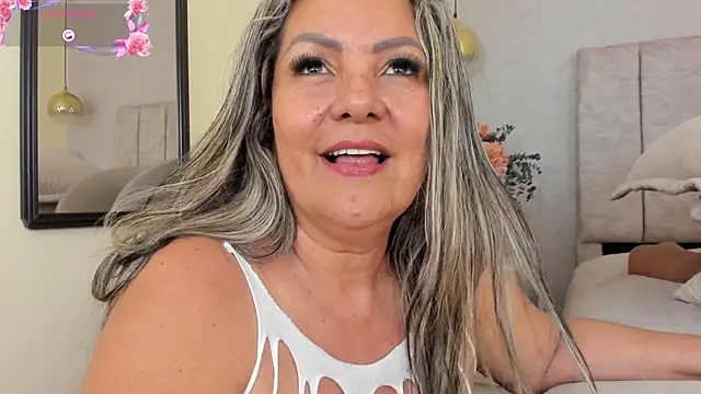 tutu_milf webcam