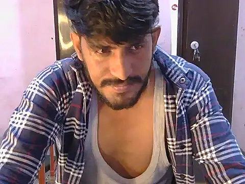 HotXKrish live cam on StripChat