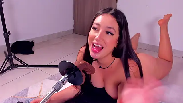 Nina_sweetz12 webcam