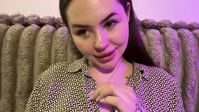 AlmaryKim webcam