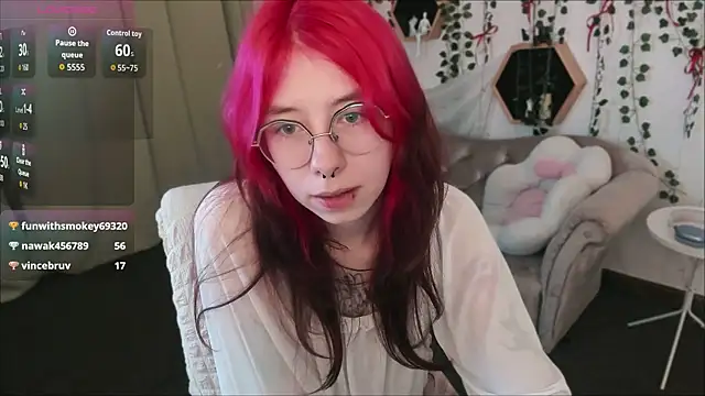 Alice_Nyx webcam