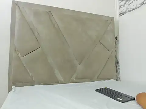 AxelAndCloe webcam