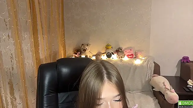urcutiebunnyy webcam