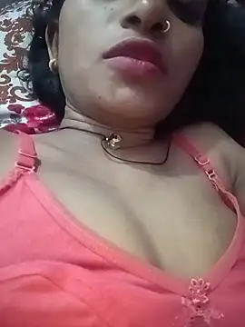 Aliya_21 webcam