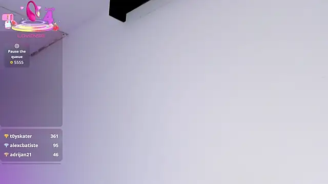 klhoe_boobs webcam