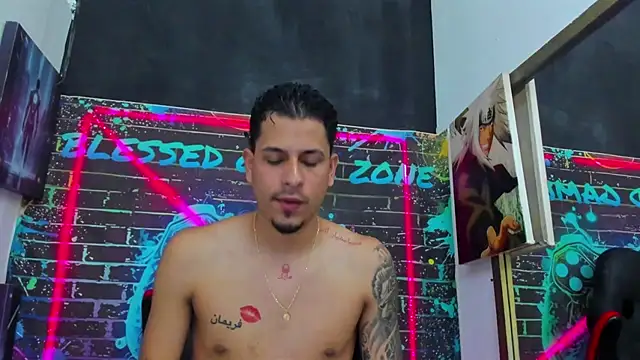 Klaar_Blessed live cam on StripChat