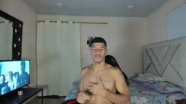 Toptony22 webcam