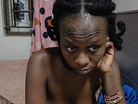 CandyLovesU2 webcam