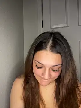 treasurebabii webcam