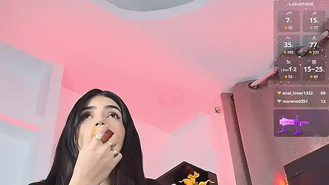 SaraRoy_ webcam
