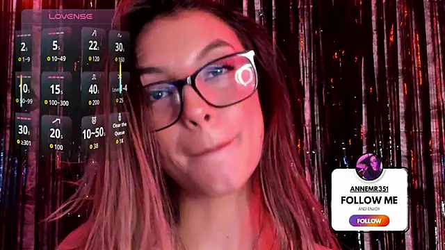 MaryAnneeXOO webcam
