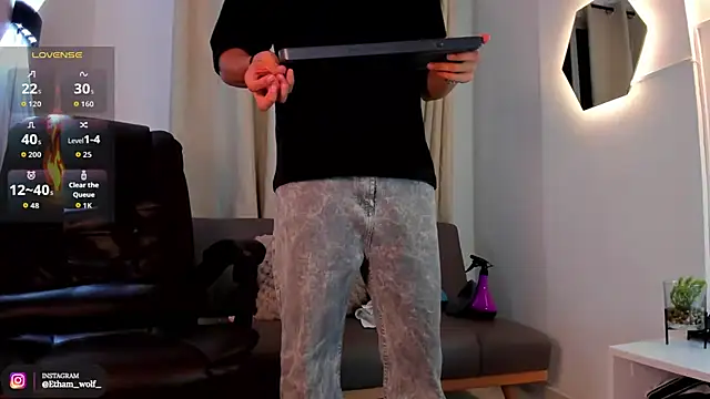 etham_wolf1 webcam