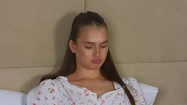 MishaVox live cam on StripChat