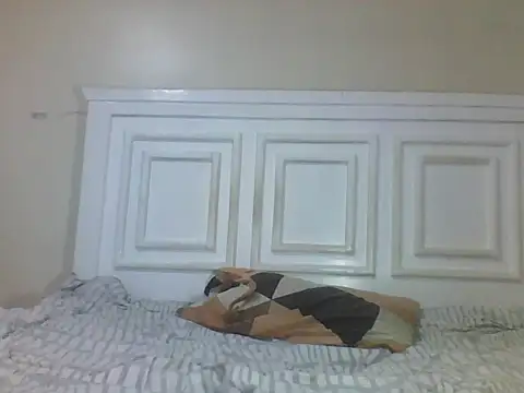 Hotbaddie21 webcam