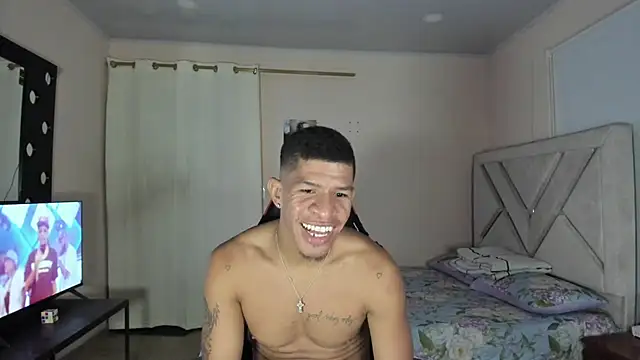 Toptony22 webcam